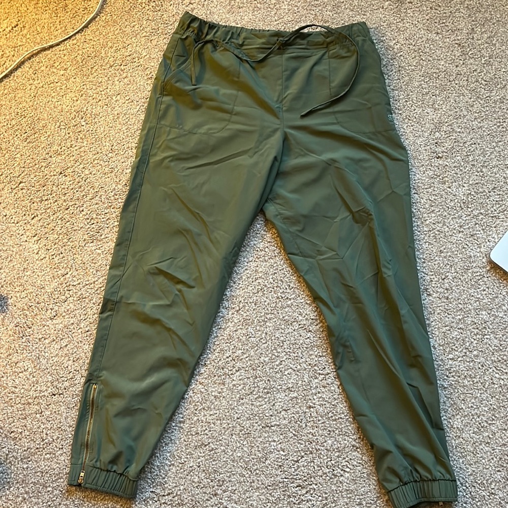 Albion Green Jetsetter Pants